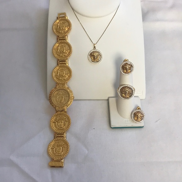 Versace jewelry set - Picture 2 of 6